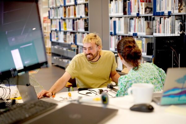 HMC-studiecentrum begeleider